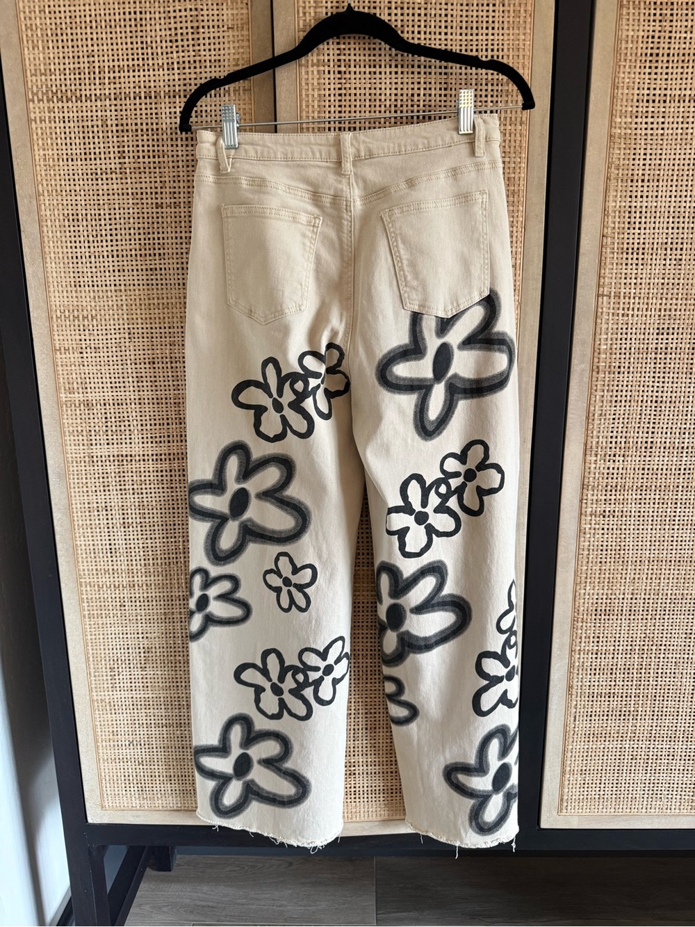 easel Cream Wide-Leg Jeans with Black Floral Graffiti - Picture 2 of 8